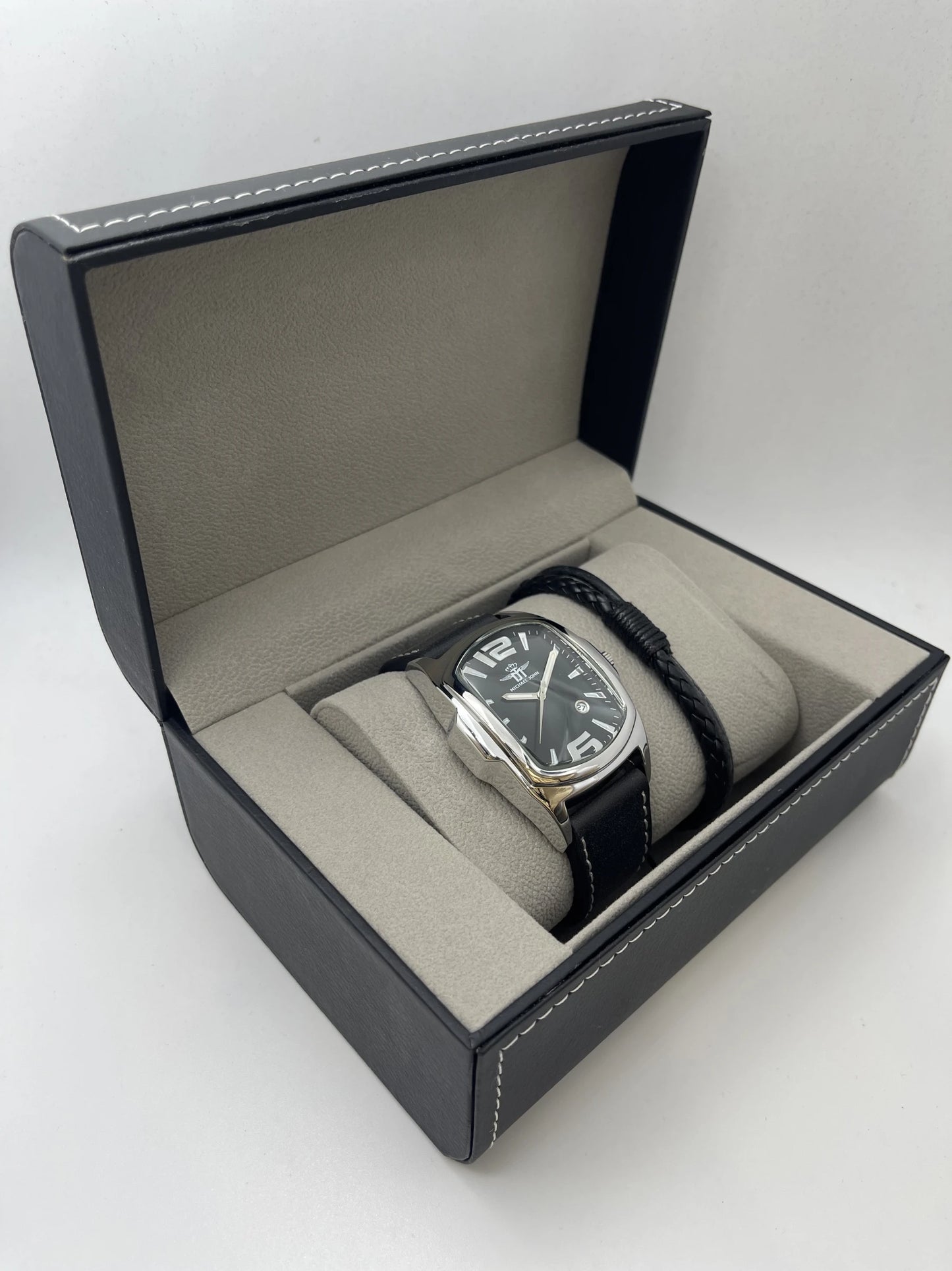 Coffret montre homme Michael John avec bijoux en acier