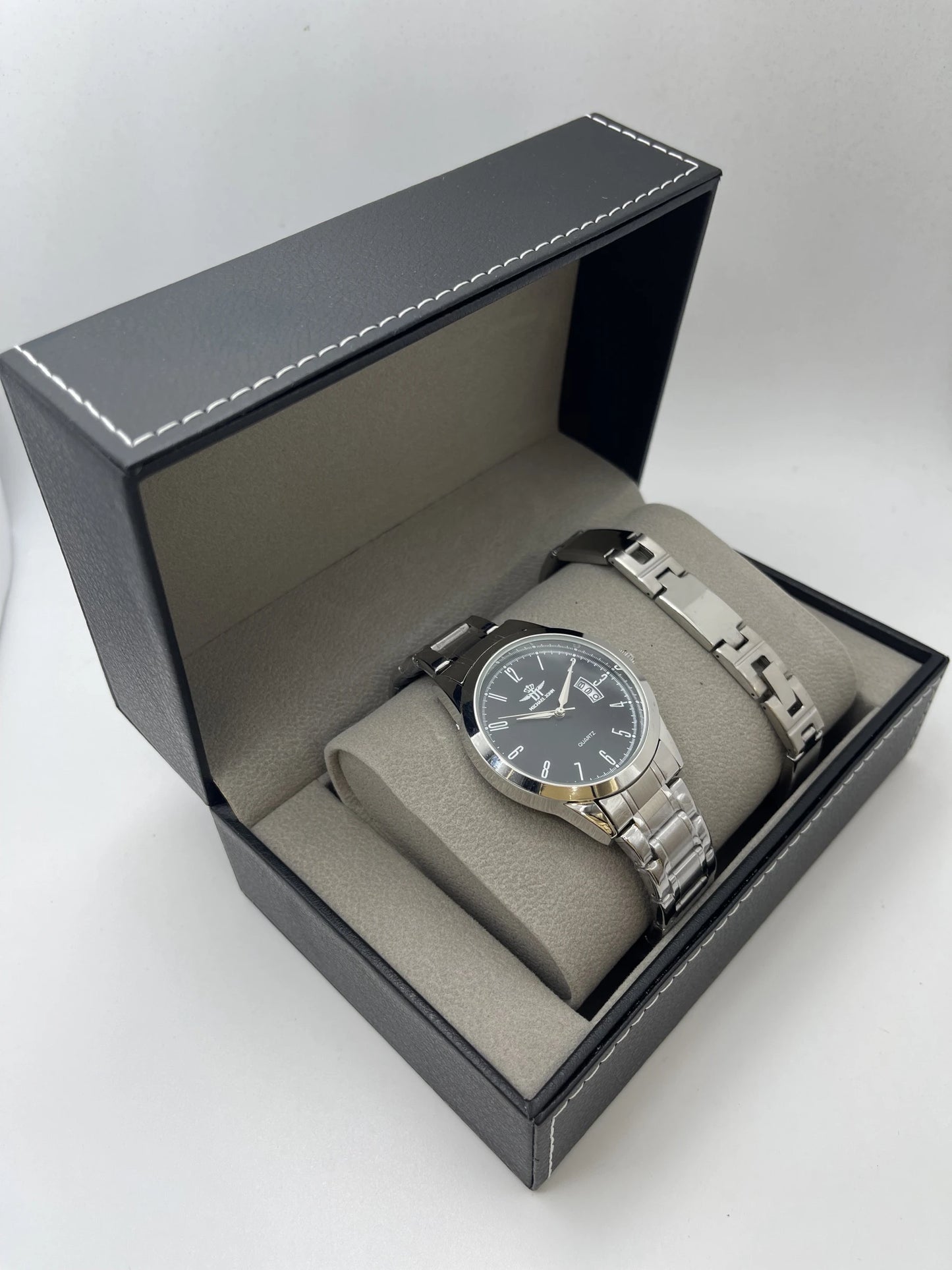 Coffret montre homme Michael John avec bijoux en acier