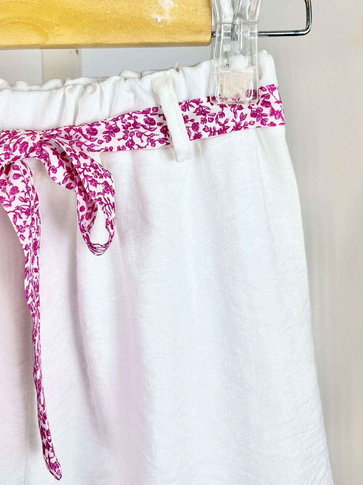 Ensemble top fleuri liberty et short à ceinture pour fille
