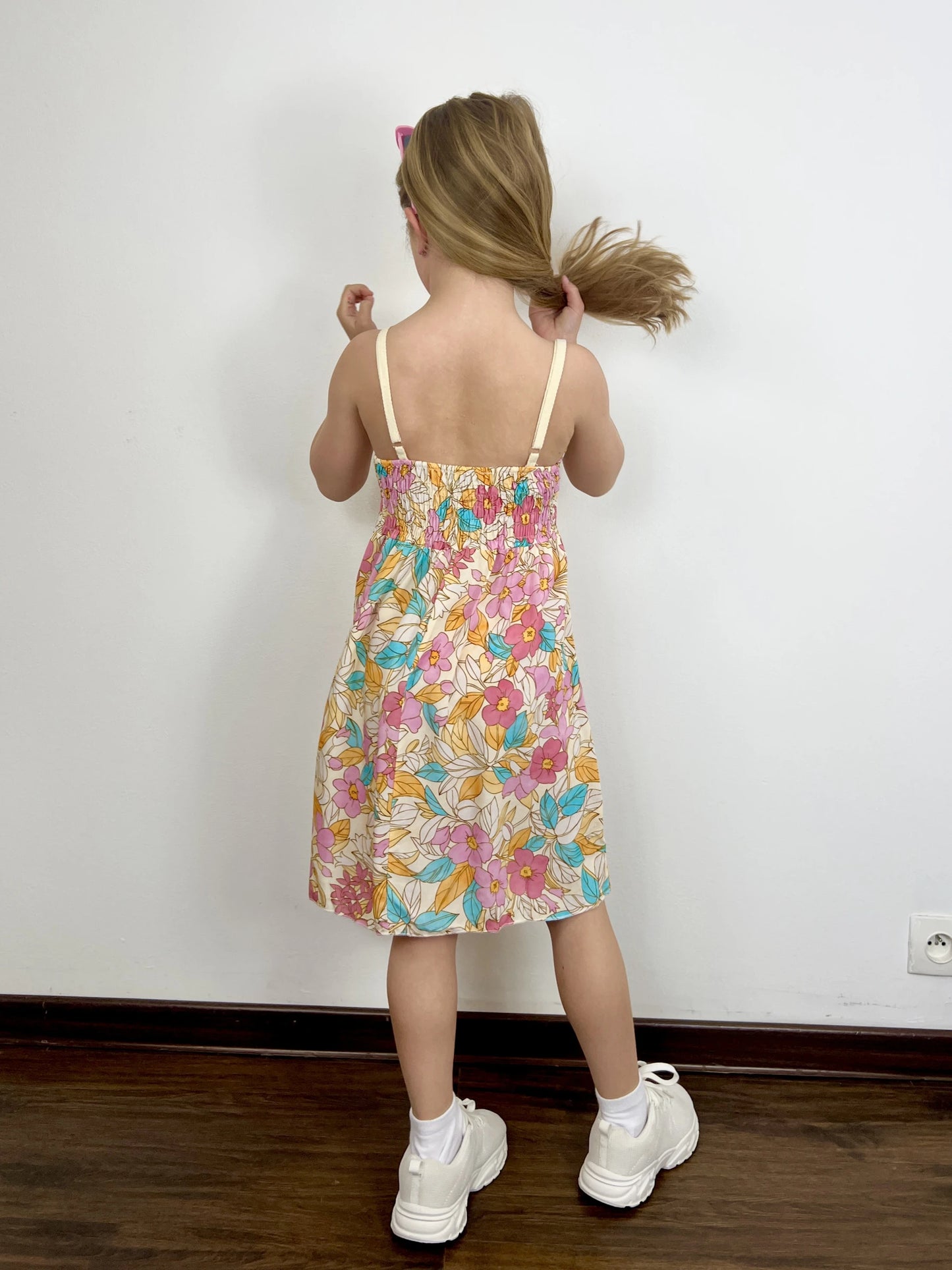 Robe fleurie bohème avec dentelles et bretelles réglables pour fille