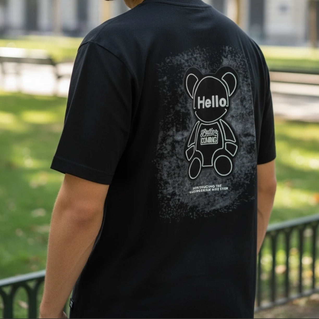 T-shirt 100%coton épais , broderie devant et derrière