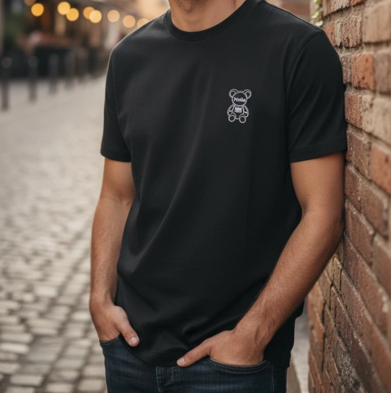 T-shirt 100%coton épais , broderie devant et derrière