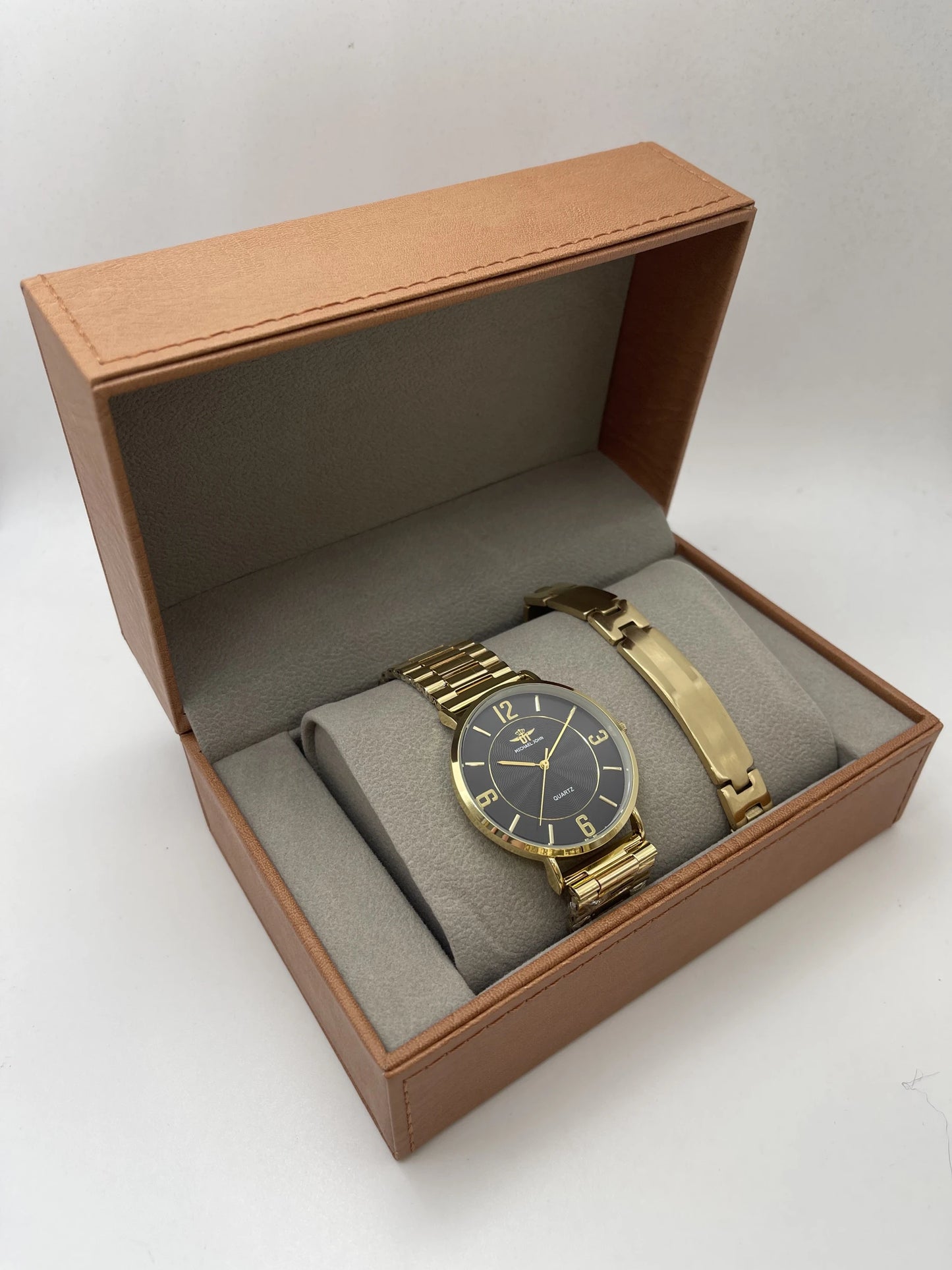 Coffret montre homme Michael John avec bijoux en acier
