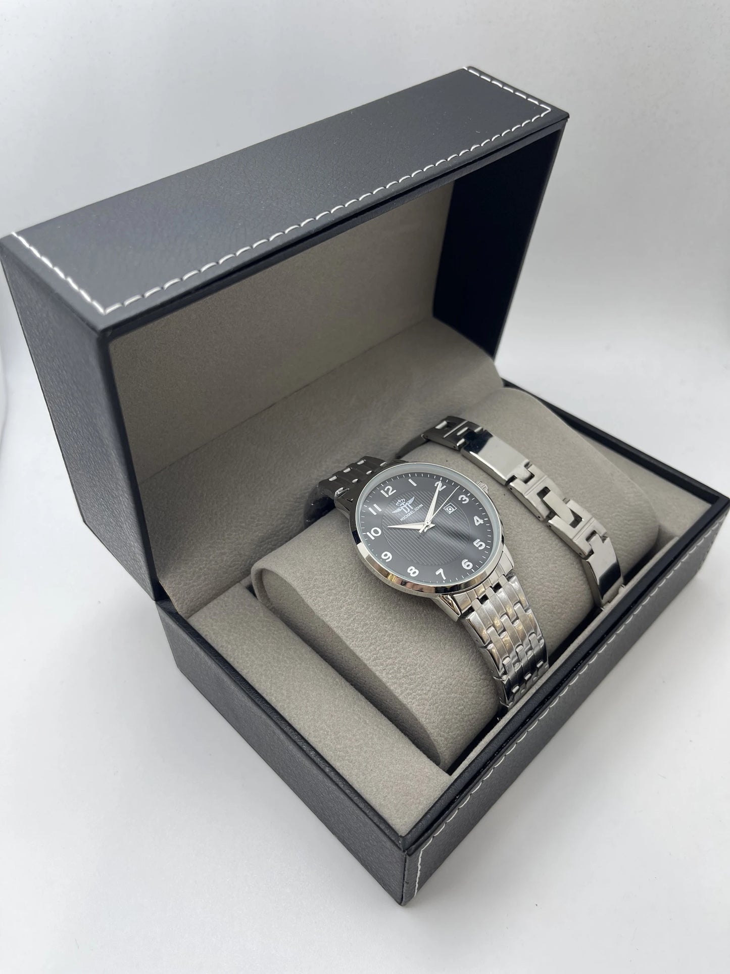 Coffret montre homme Michael John avec bijoux en acier
