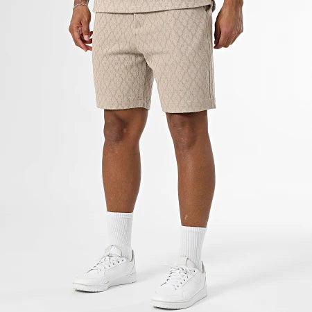 Ensemble tee shirt texture et short